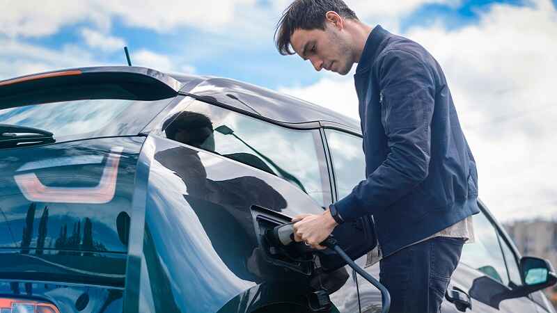 do the driving modes in cadillac lyriq offer different ranges or battery usages?